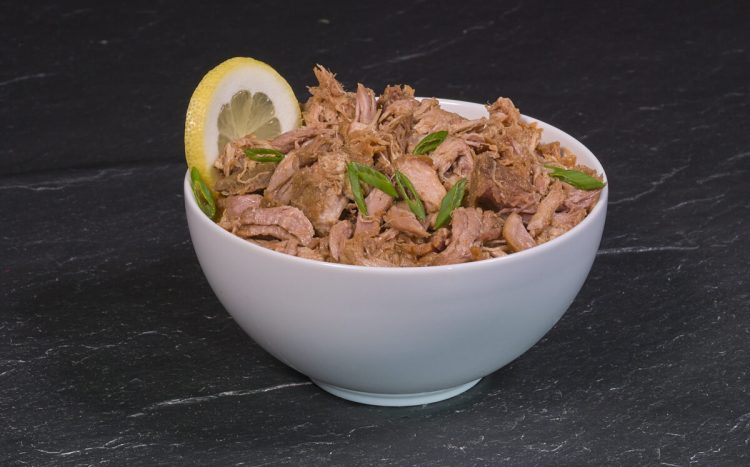 25181-Pulled-Pork-CH-mit-Jus-Beutel-à-1.5kg-TK-kg-1280x800-150dpi-e1598277551281